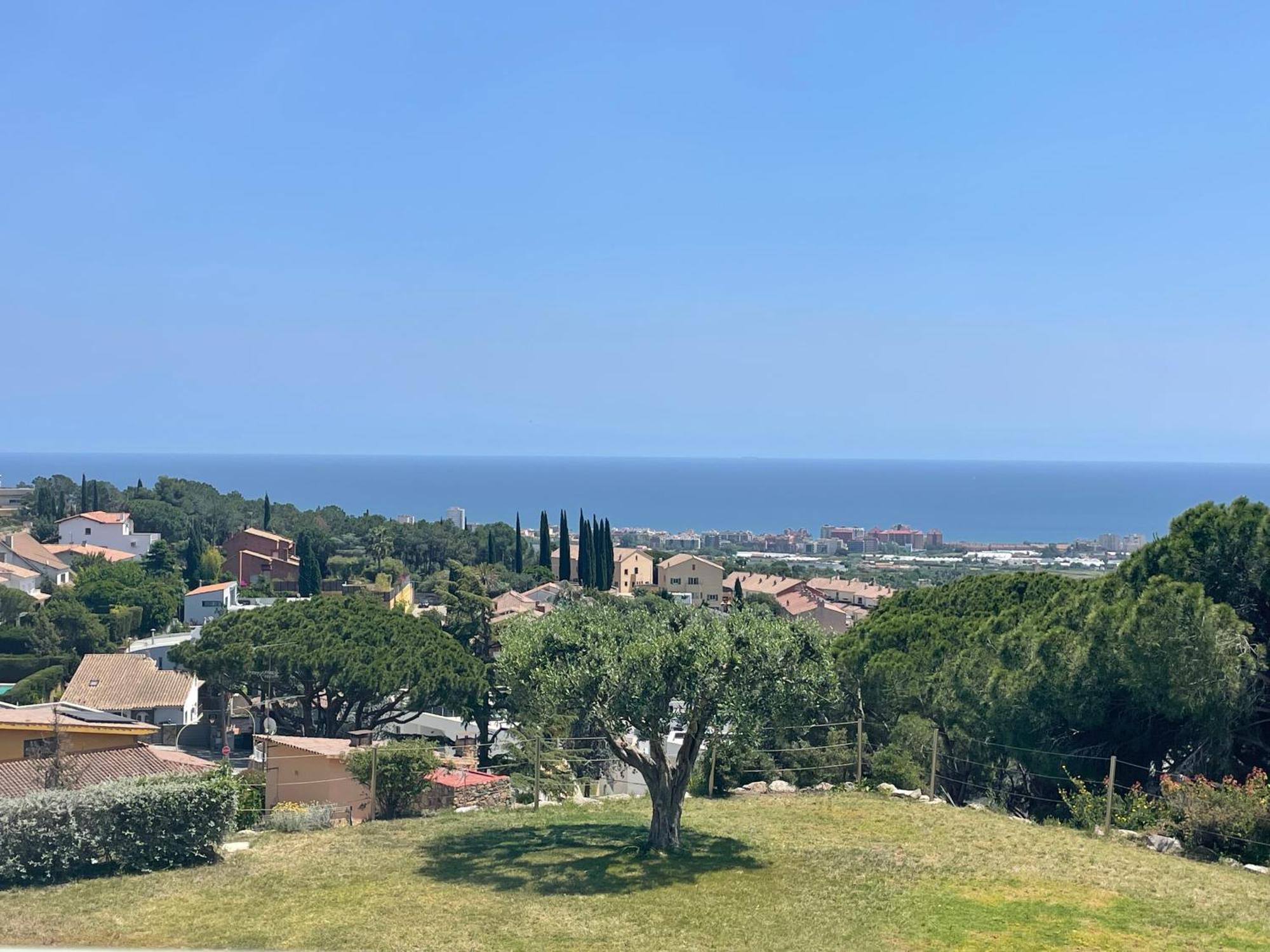 Palm Maresme - Suite With Bathroom And Terrasse With Ocean Views In A Private Villa Vilassar De Dalt Exterior foto